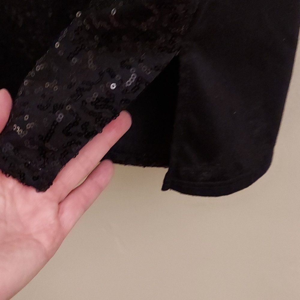 FASHION BUG Black Sequinned Round Neck Sleeveless Tank Top - Picture 10 of 12